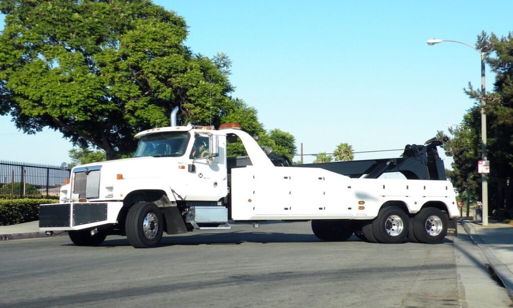 Never Tow These 5 Things Without Asking a Professional First